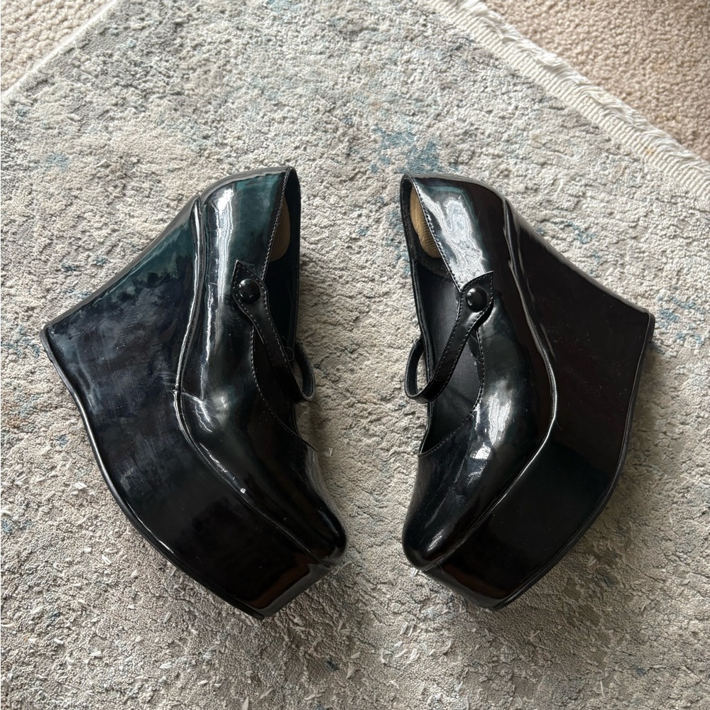 Ellie Mary Jane  Platform Shoes - Picture 10 of 10